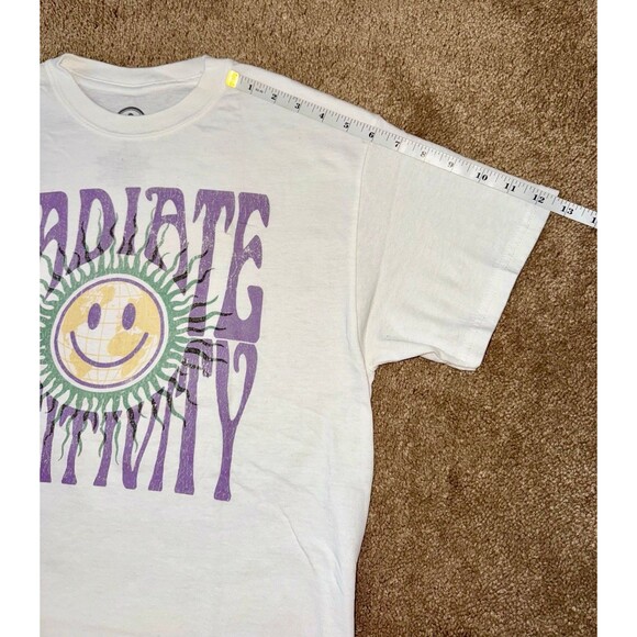 Radiate Positivity T-Shirt White Purple Sun Graphic Tee Size - Unisex Medium - Picture 6 of 7